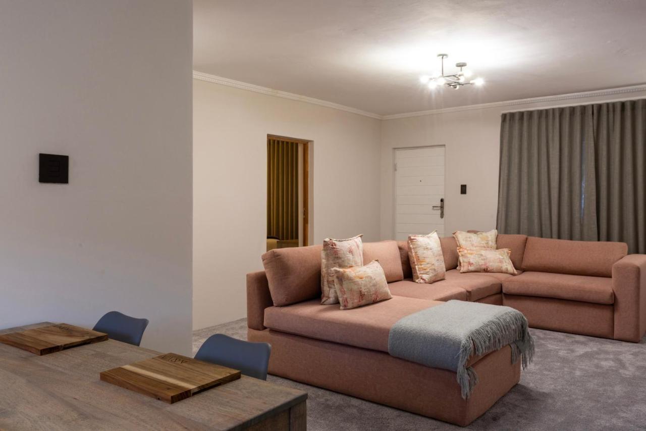 Nova Boutique Hotel, Spa And Conference Venue Порт Елизабет Екстериор снимка